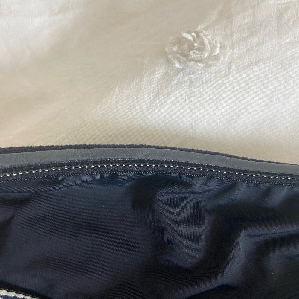 White and many blue onia swimsuit - Picture 4 of 4